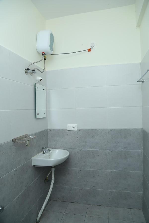 Hotel Bangalore Airport Inn, Near Kempegowda Airport, Airport Pickup & Drop Available 24X7 Devanahalli Exteriör bild